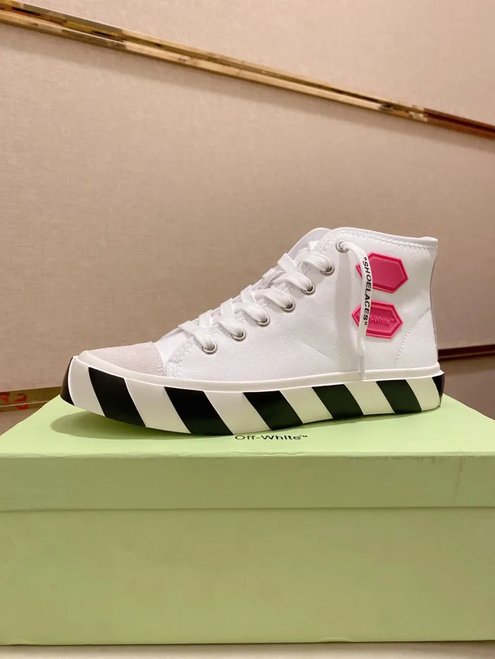 OFF-WHITE Vulcanized Hi Top White Fuchsia