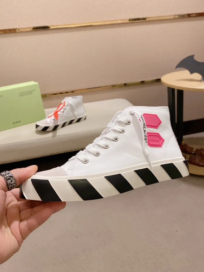 OFF-WHITE Vulcanized Hi Top White Fuchsia