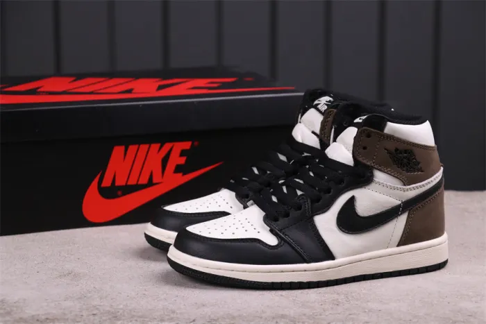 Jordan 1 Retro High Dark Mocha