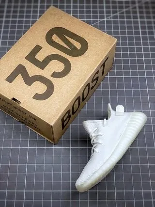 Adidas Yeezy Boost 350 V2 Cream/Triple White